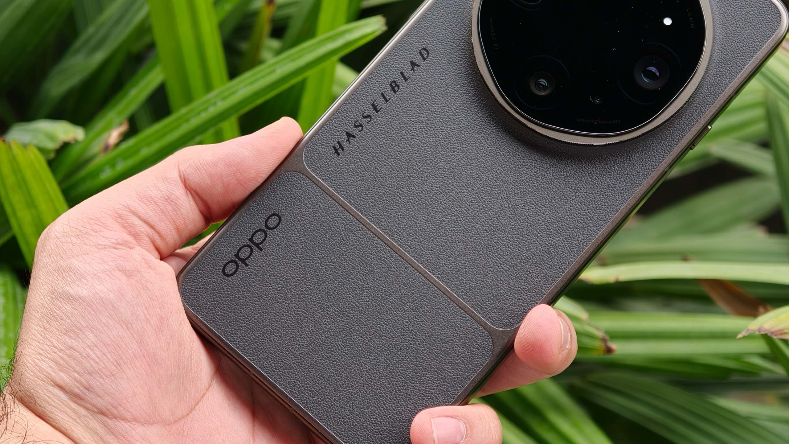 Hands on with the Oppo Find X9 Ultra and the battery test