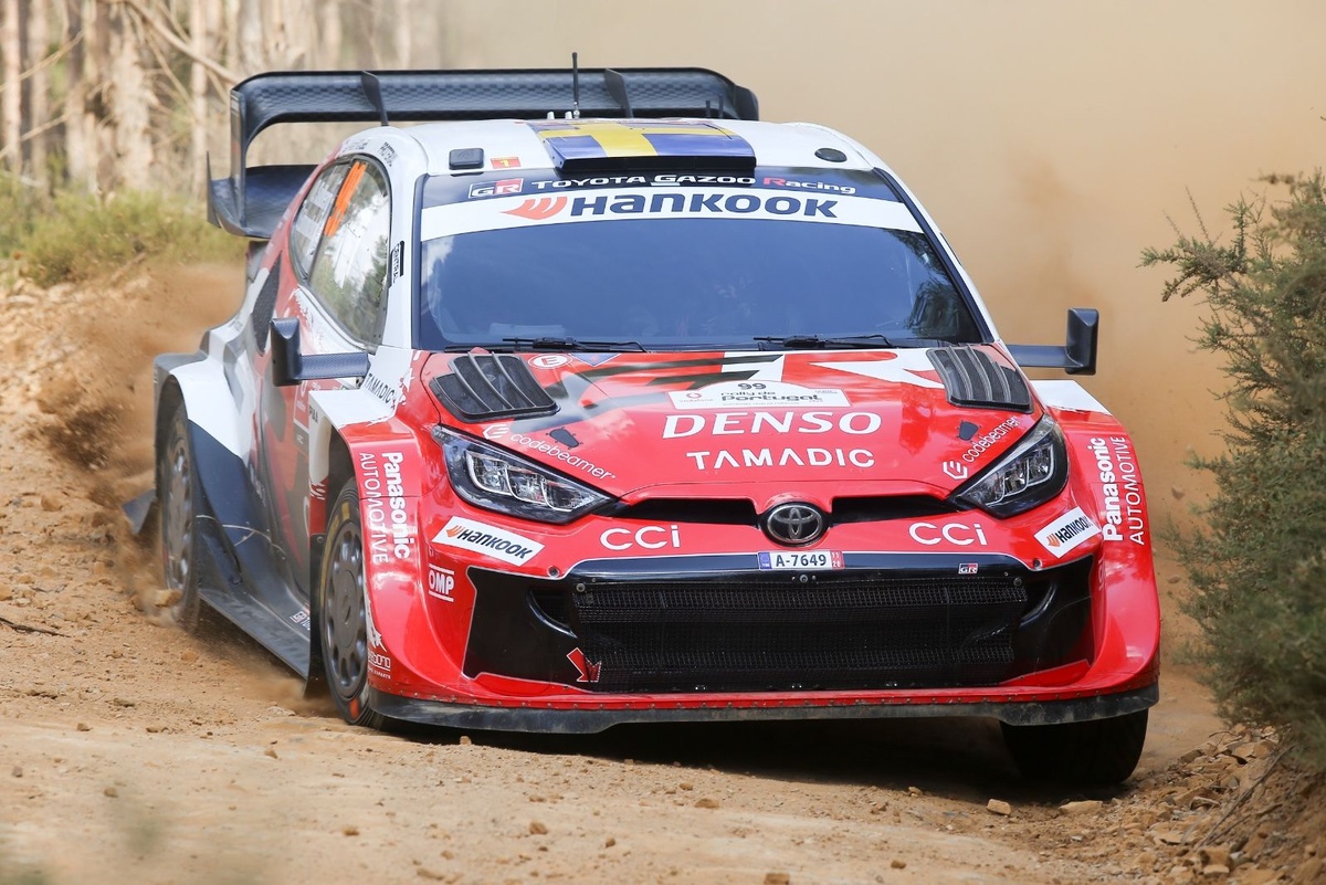 Oliver Solberg grabs Rally Portugal lead as Hyundai shows early speed