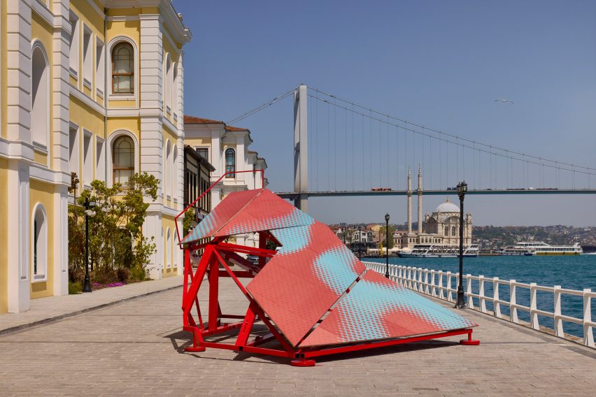Oblique Land installation at Global Design Forum Istanbul
