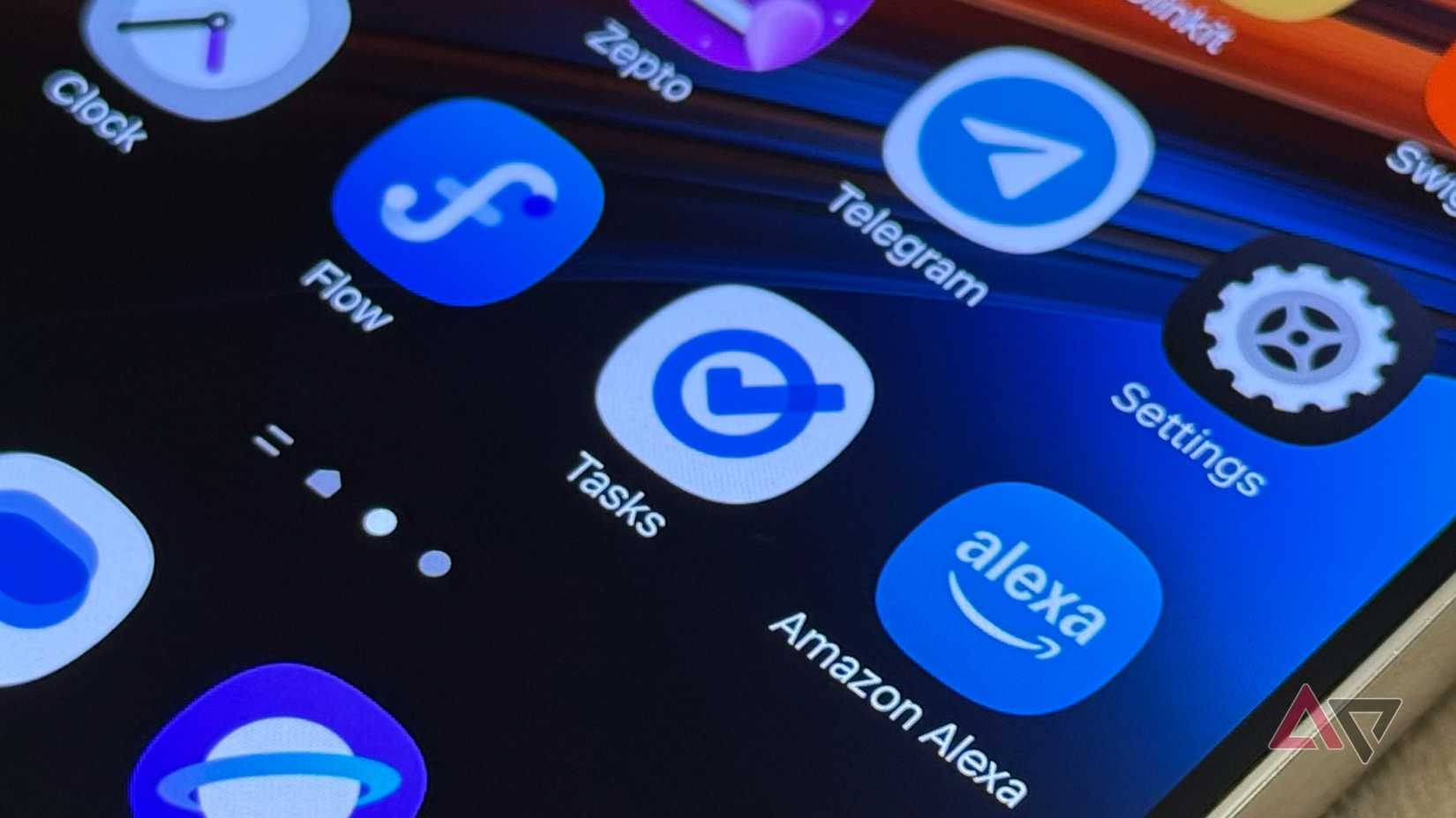 Google Tasks app on Samsung Galaxy smartphone home screen