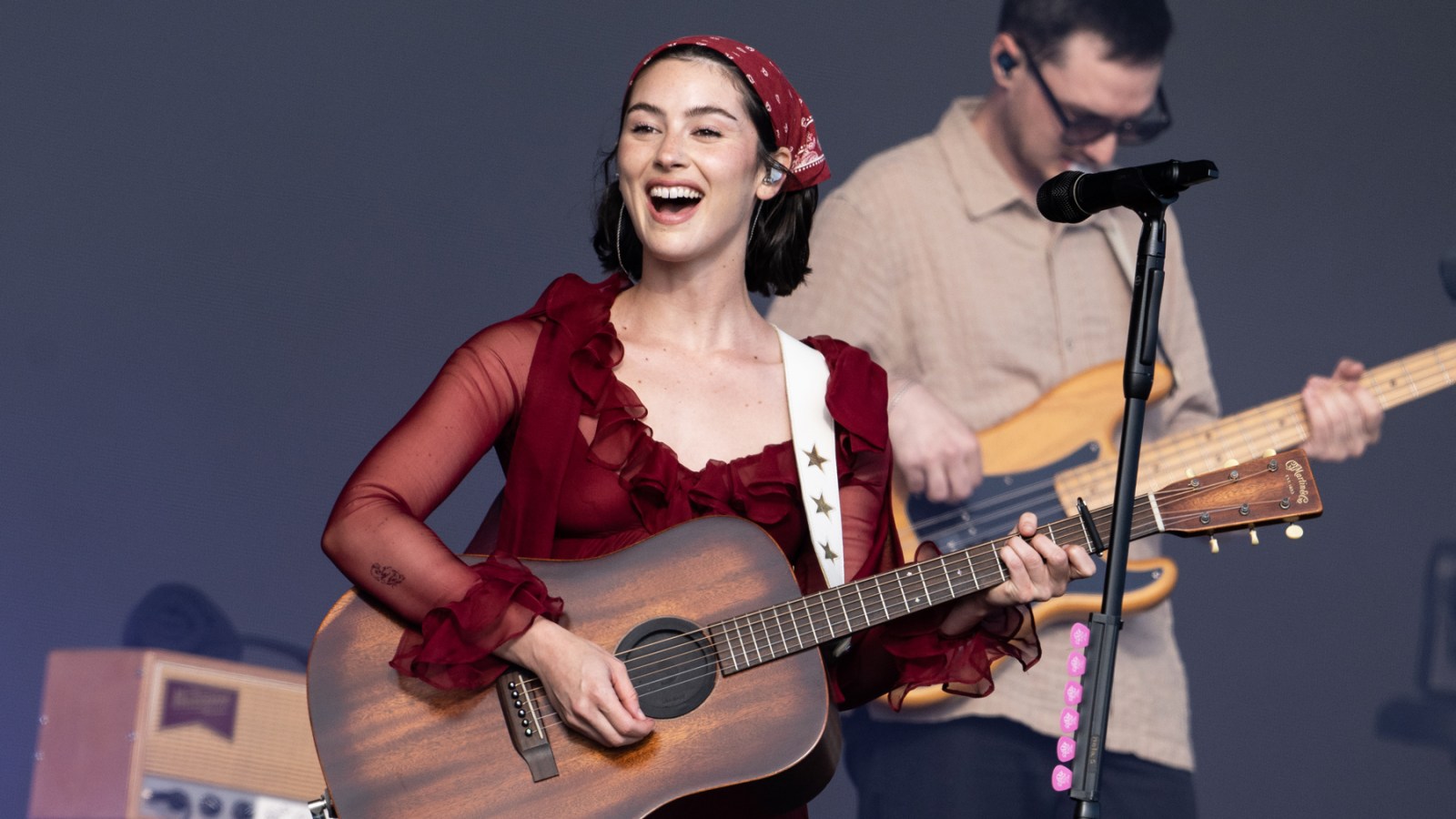 Gracie Abrams Drops New Single 'Hit the Wall'