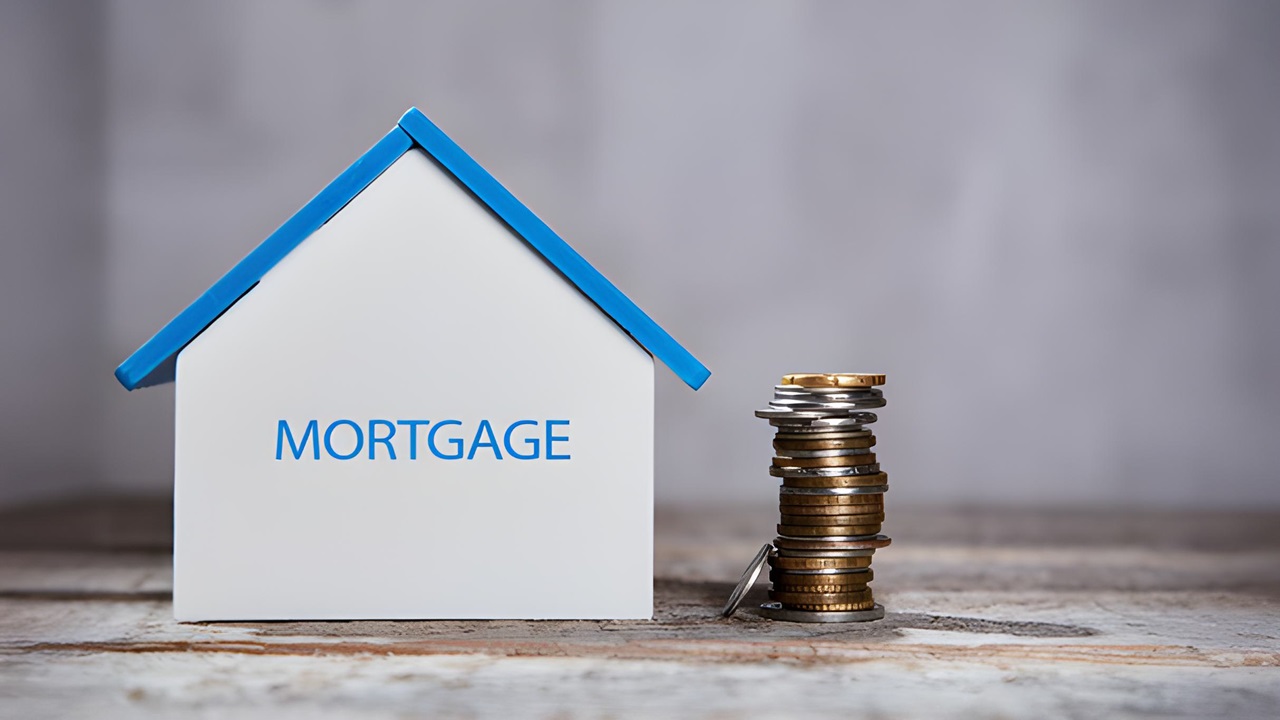 ANZ NZ economists say mortgage borrowers face a quandary over how long to fix for