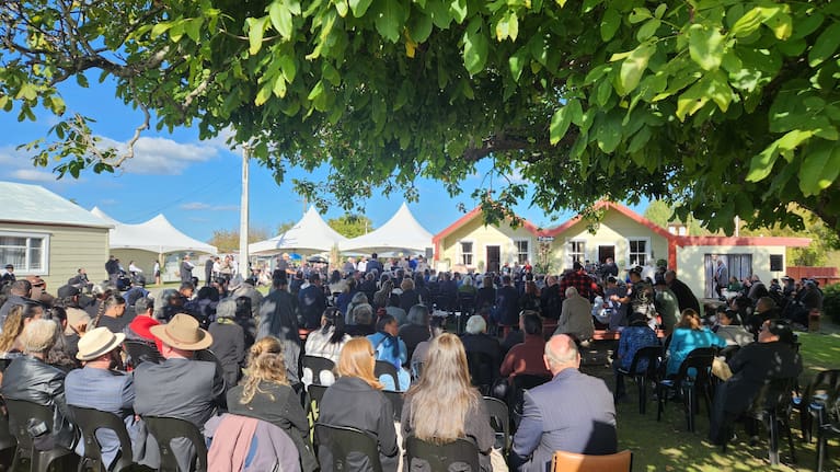 Hundreds of people attended the signing of He Rau Tukutuku on the outskirts of Whanganui on Saturday.