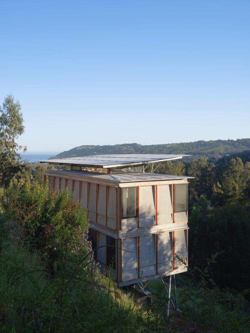 IBSP II modular house in Chile by Ignacio Rojas Hirigoyen and Leonardo Gúzman Valencia