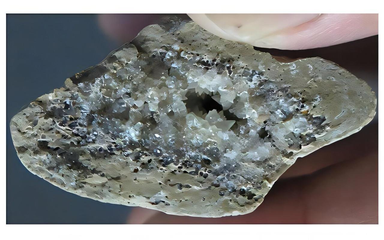 146,000-year-old Ice Age humans used advanced stone tools for butchery and survival