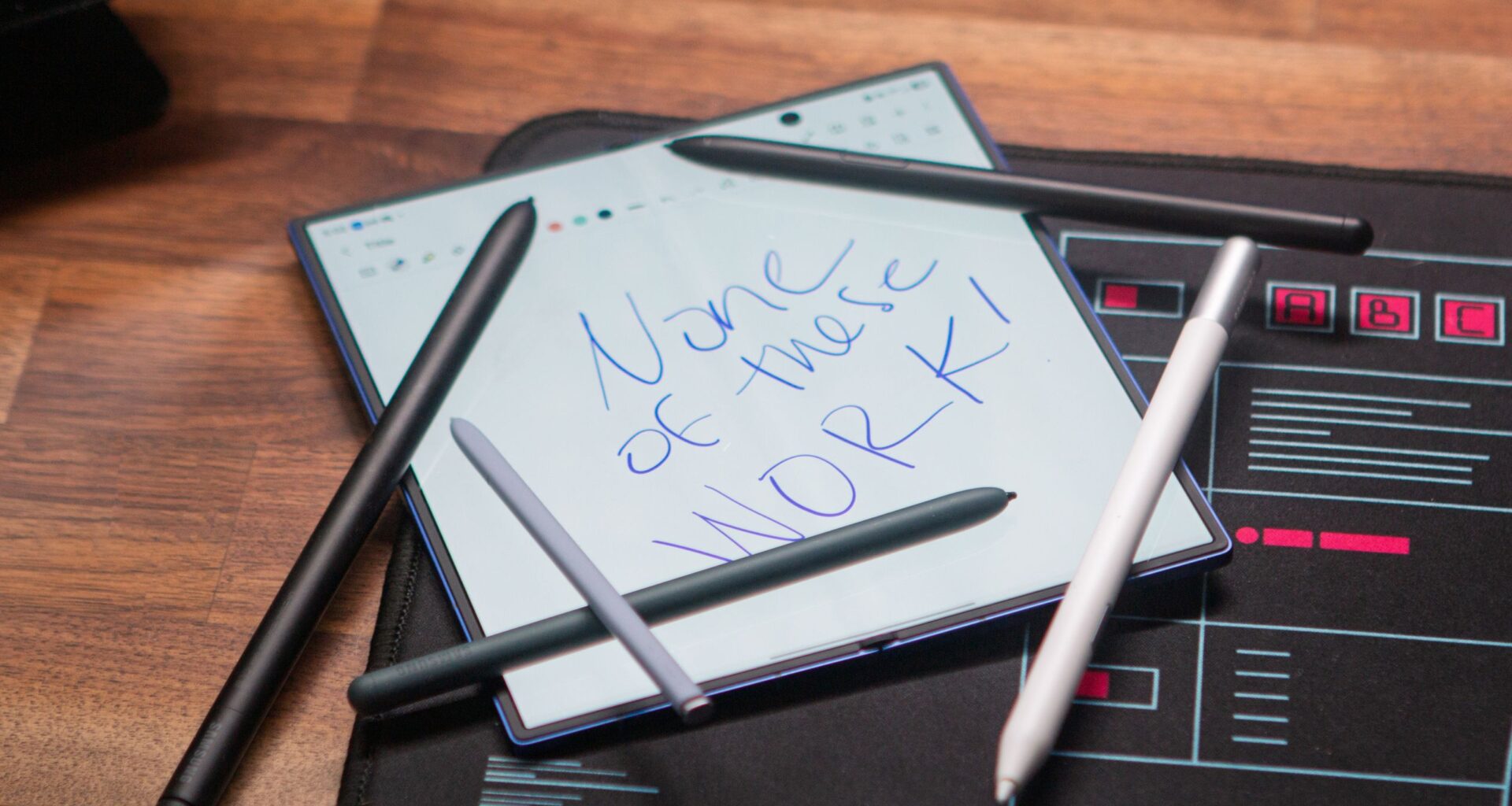 Does the Samsung Galaxy Z Fold 8 support the S Pen?