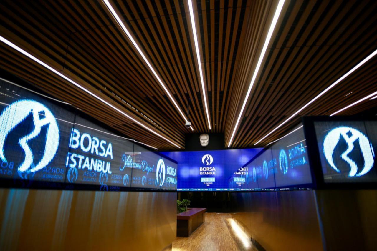 Istanbul stocks surrender record gains on renewed oil rally