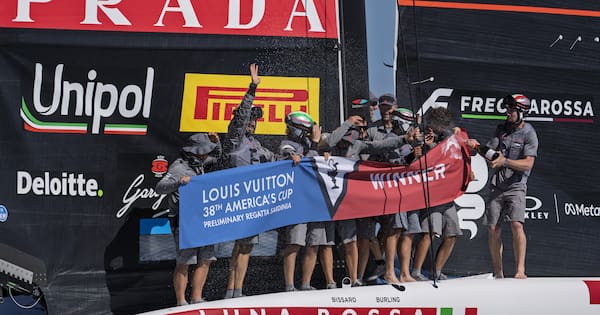 Peter Burling's Luna Rossa beats Team NZ in Sardinia