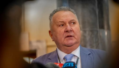 Shane Jones overrode advice for leaking fishing boat footage fines