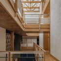 © Yumeng Zhu Kawagebo Snow Mountain Hotel / Moguang Studio - Image 3 of 65