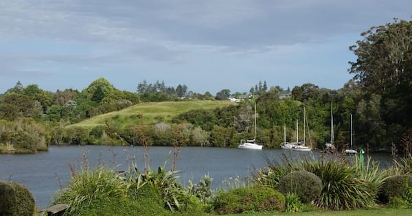 Ngāpuhi, Ngāti Rēhia celebrate return of Kororipo Pā