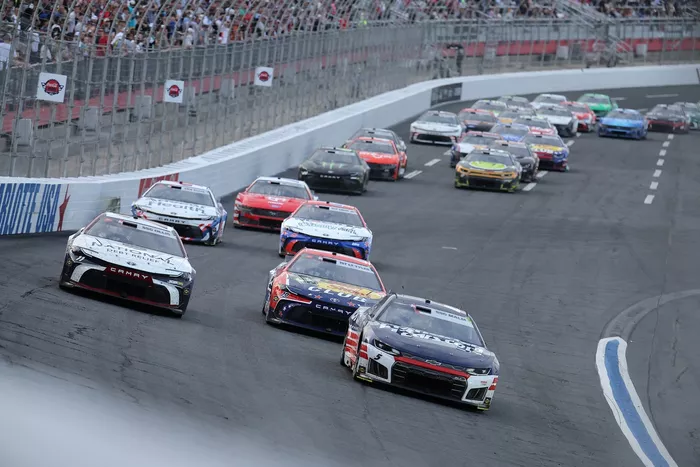 Kyle Larson, Hendrick Motorsports
