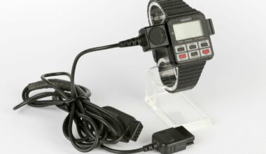 The First Smartwatches Were From The '80s, And They Did More Than You'd Expect