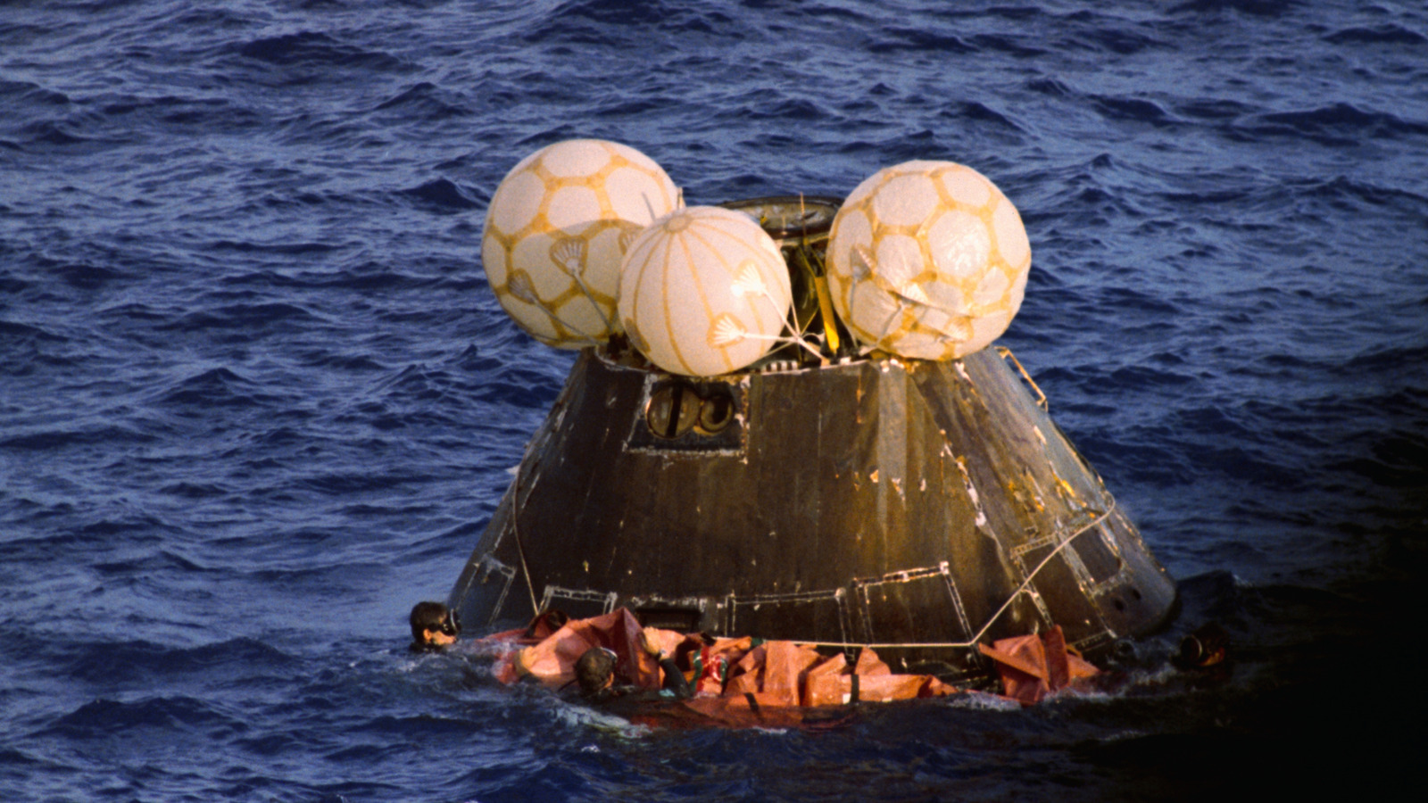 The Reason American Spacecraft Land In The Ocean – But Russian Ones Don't