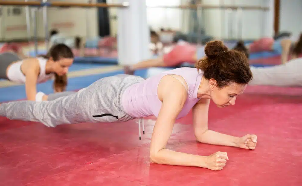 Group,exercise,in,the,gym, ,women,doing,plank,exercise