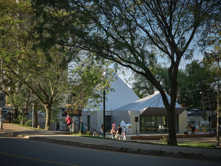 Mabelle Park / LGA Architectural Partners - Image 1 of 30