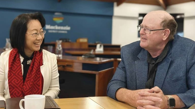 Mackenzie mayor Scott Aronsen discussed road safety with Chinese Consul General Madame He Ying in Christchurch on March 31.