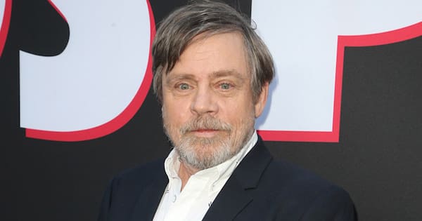 White House calls Mark Hamill 'sick' over Trump gravestone meme