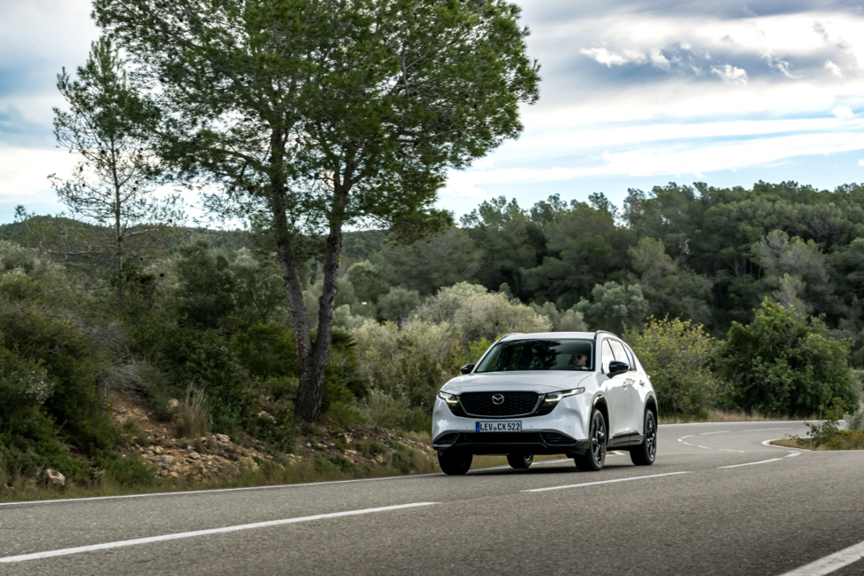 Mazda CX-5.