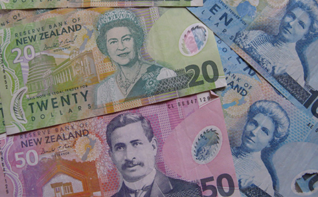 Physical cash in Kiwi wallets totals $1bn more than last year
