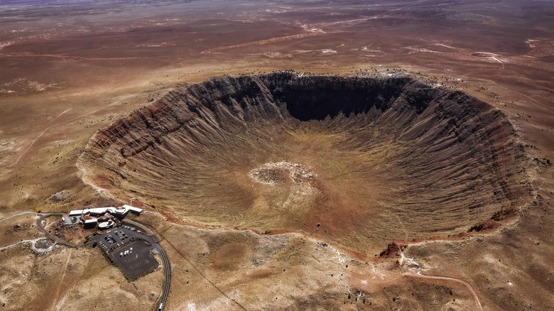 Large meteor crater in Arizona desert