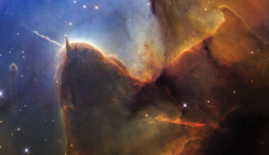 Hubble Marks 36th Anniversary with Image of Trifid Nebula