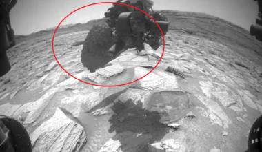 NASA Rover Gets Arm Stuck Inside Mars Rock, Struggles to Break Free