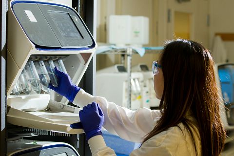 11 Best Medical Technology Stocks to Buy Right Now