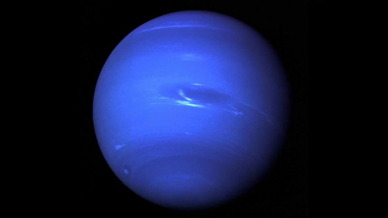 Neptune moon could be only intact survivor from ancient collision