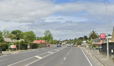 Police rush Whangārei driver to hospital after emergency stop