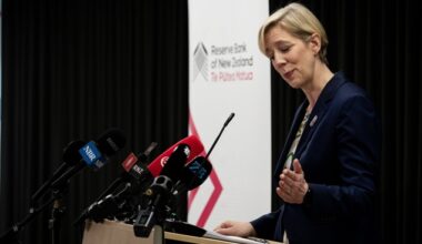 Shift to make OCR decisions more transparent praised by economists