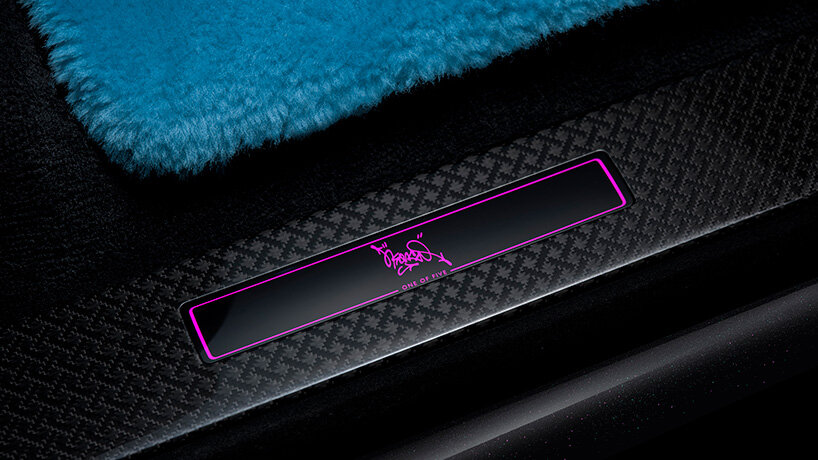 street art meets luxury as cyril kongo graffitis rolls royce black badge - 3