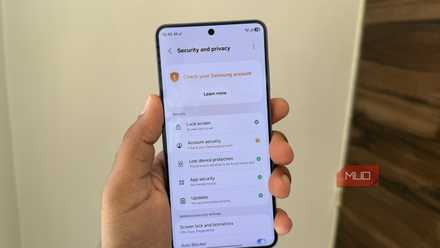Samsung phone showing security settings