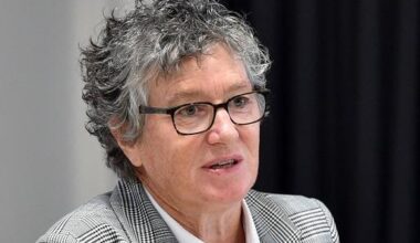 Dunedin council boss Sandy Graham stepping down