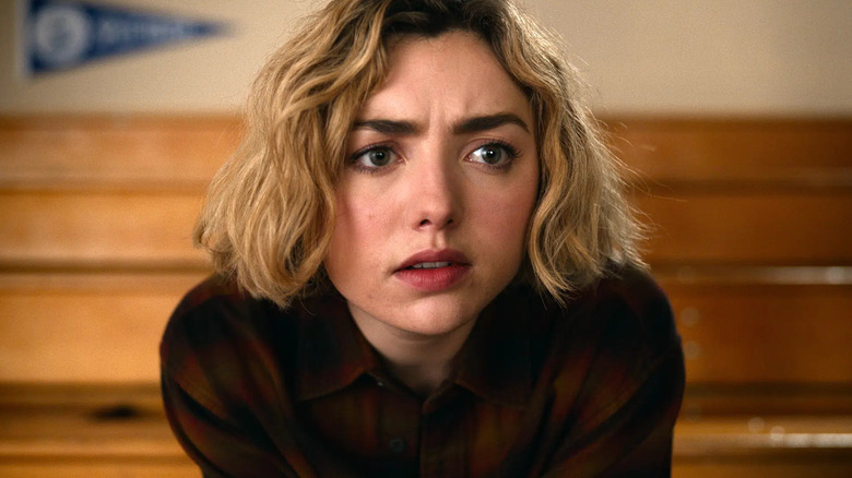 Peyton List as Maddie looking confused in School Spirits