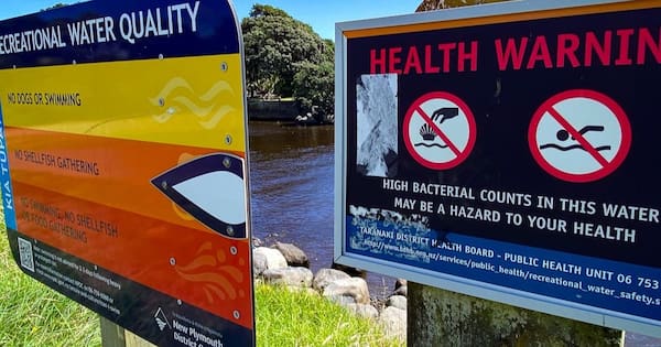 Pollution signs fail to deter Taranaki swimmers – councillors