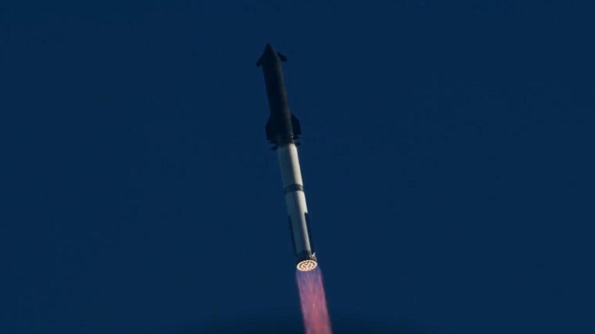 The Super Heavy booster, which fell into the Gulf of Mexico, causing airline delays.