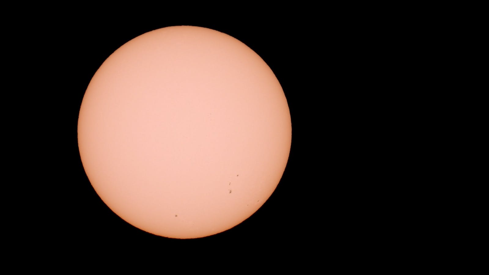 Sun corona close up