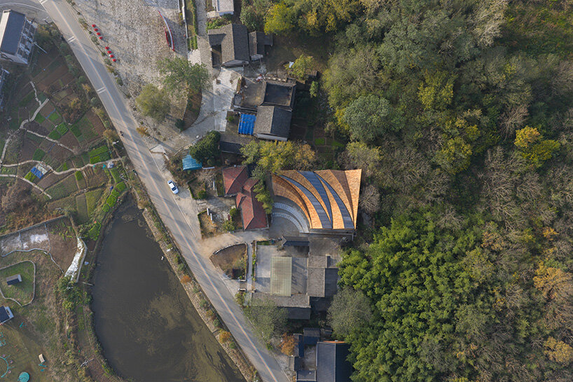 sweeping timber roof crowns a workshop reviving rural craft traditions in china - 2