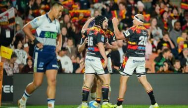 Blues sunk by Chiefs but 'lucky loser' semifinal place looms