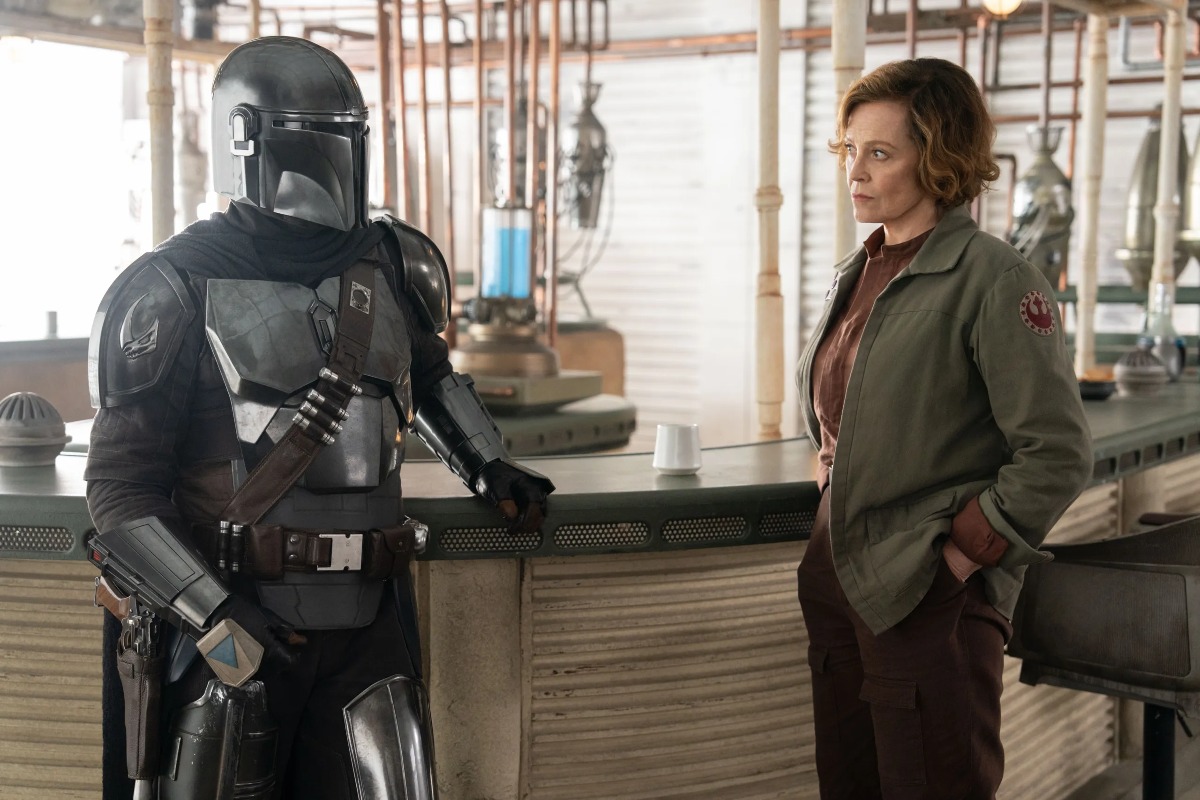 Mandalorian Grogu Sigourney Weaver Lucasfilm
