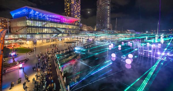 Drone show fail at Sydney light spectacular brings safety risk