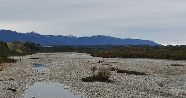 Body recovered after tractor found overturned in West Coast river