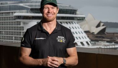 Australia ends exile to mount America's Cup challenge