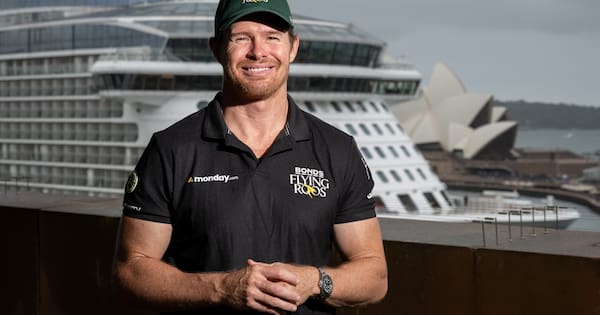 Australia ends exile to mount America's Cup challenge