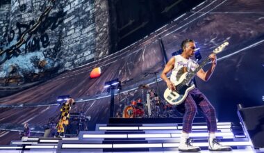 No Doubt's Tony Kanal Talks Emotional First Show at the Sphere