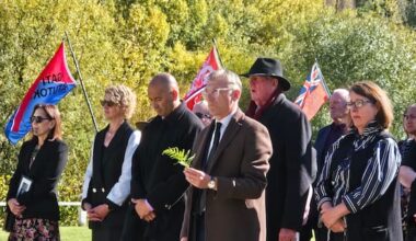 Apology for 'immense harm' as Whanganui iwi sign landmark deal