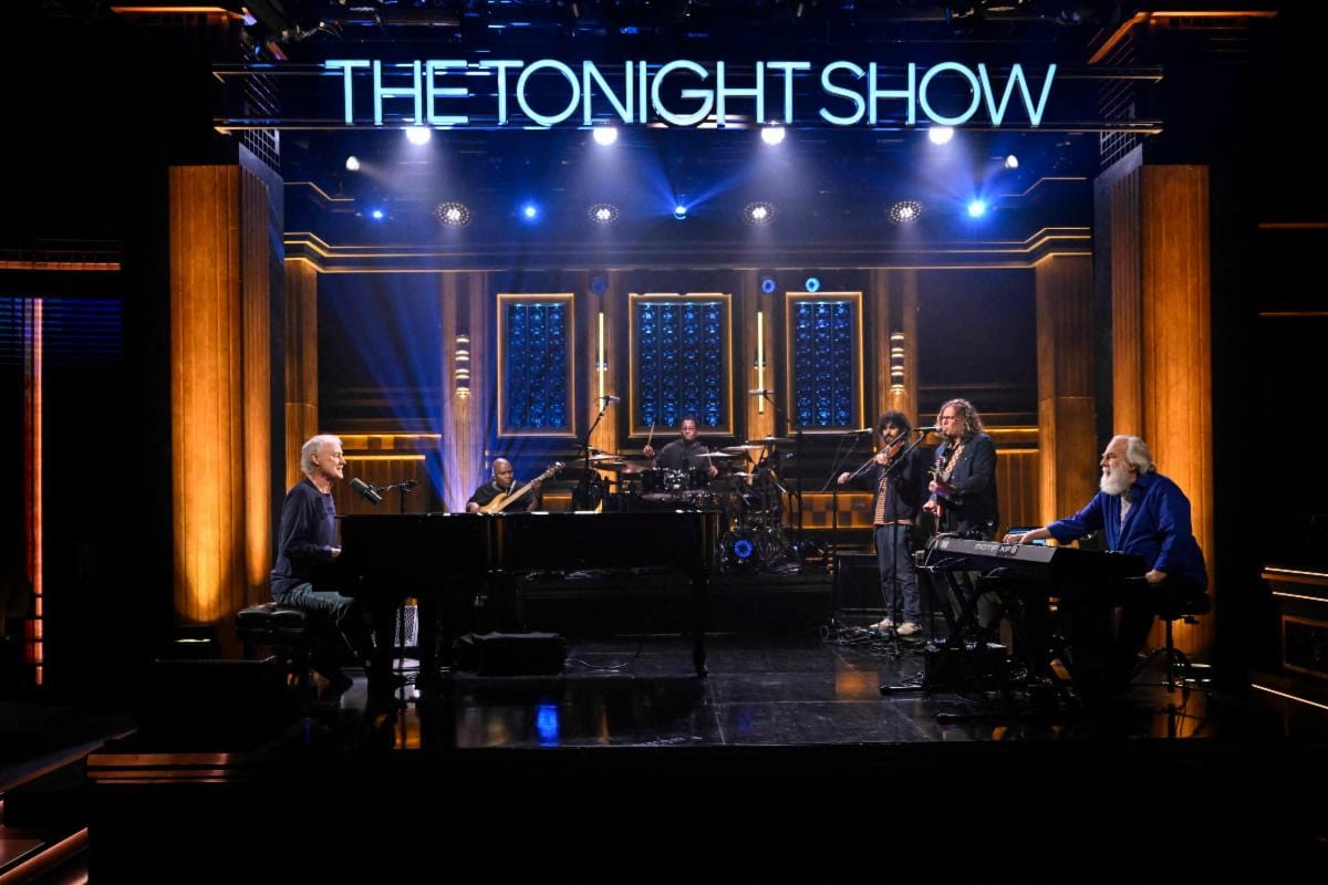 Watch: Bruce Hornsby & The Noisemakers Perform ‘Indigo Park’ Title Track on ‘Fallon’