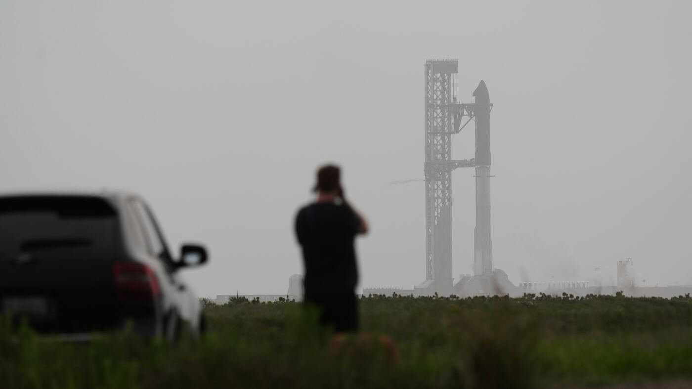 SpaceX prepares for critical launch of Starship ahead of IPO : NPR