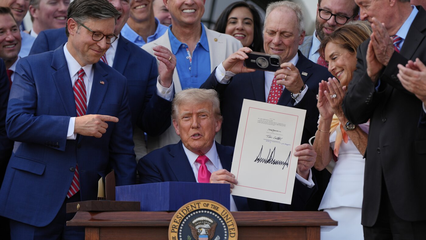 Trump's Medicaid work mandate debuts in Nebraska to much dismay : NPR